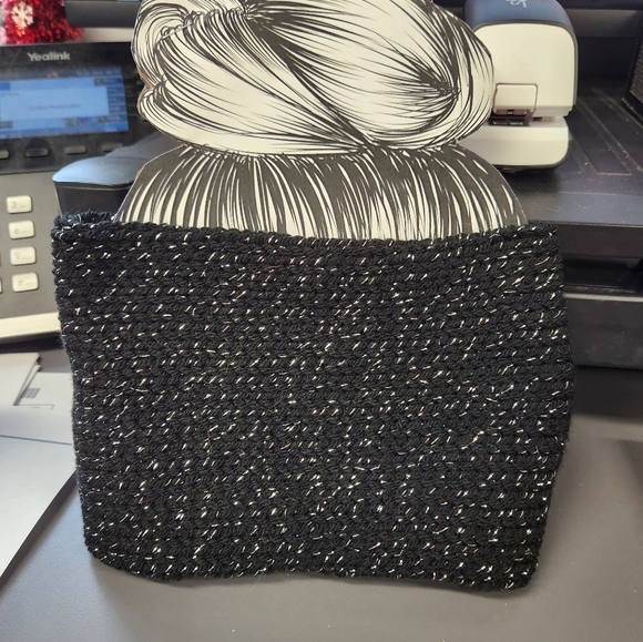 Handmade earwarmer - Picture 2 of 3